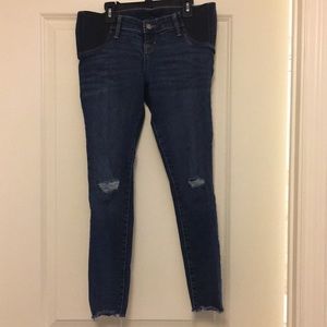 Maternity crop jeans
